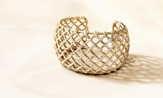 � �������