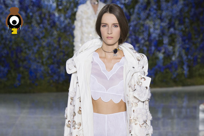 #SuzyPFW: Dior � Victorian Underwear