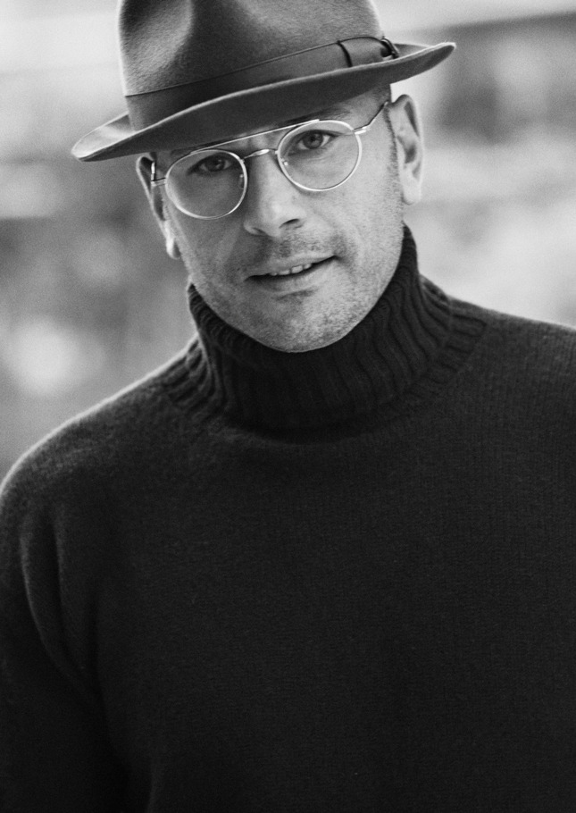 �������� ������� �������� ���������� ���������� Peuterey