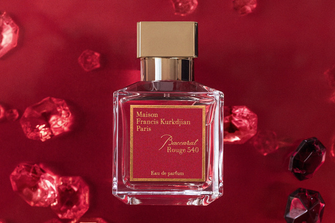 ��������� ������ Baccarat Rouge 540 � ����������� �������