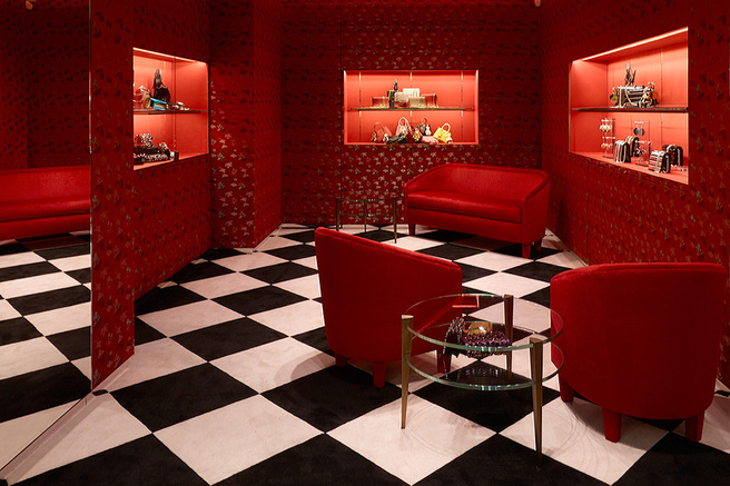 Prada ������� ����� �� ������� �������