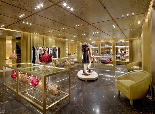 Prada group открыла два новых магазина в Москве