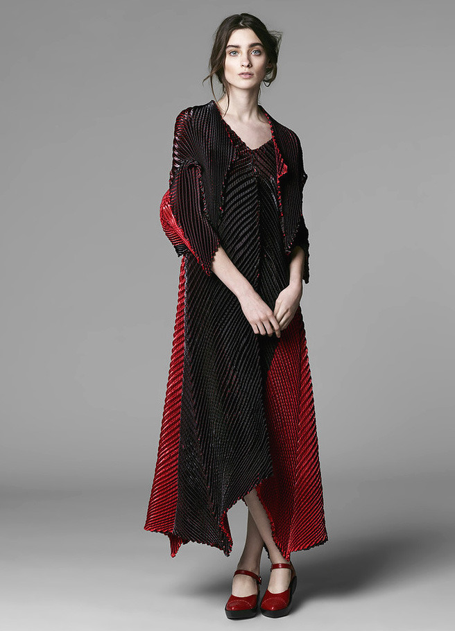 Issey Miyake pre-fall 2013