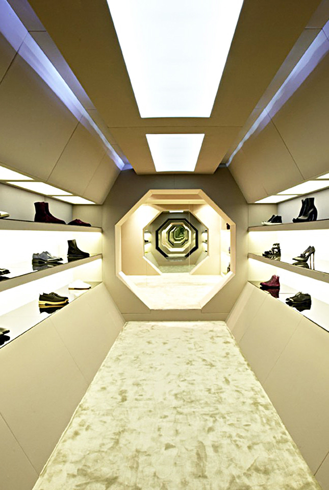 ������� LN-CC �������� � ����� �������