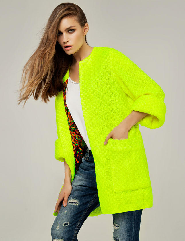 ����� ����