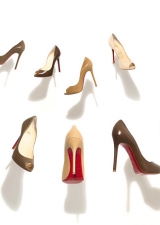 Christian Louboutin �������� ��������� ����� ��� ���� ����